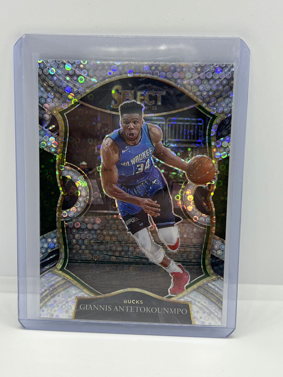 2020-21 Select Concourse Giannis Antetokounmpo Disco Prizm Card SP
