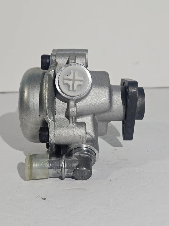 WD Express 5712N Power Steering Pump For Select 00-06 BMW Models - Image 4 of 4