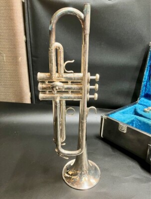 Yamaha YTR-732 Professional Trumpet silver musical instrument