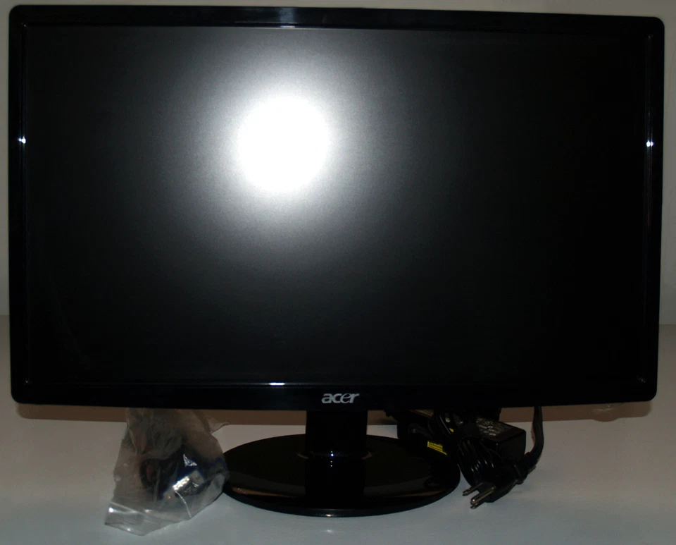 Acer 21.5" LCD Monitor 5 ms 1920 x 1080 D-Sub, DVI S211HL bd - Image 3 of 4