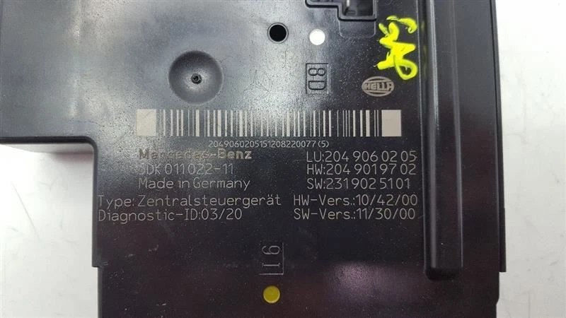 SAMS компьютер задний 2013 Mercedes Benz C250 2049060205 - Изображение 3 из 4