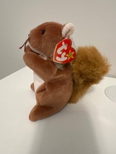 - "Nuts" the Squirrel - Ty Beanie Baby 1996 - Vintage Plush Toy
