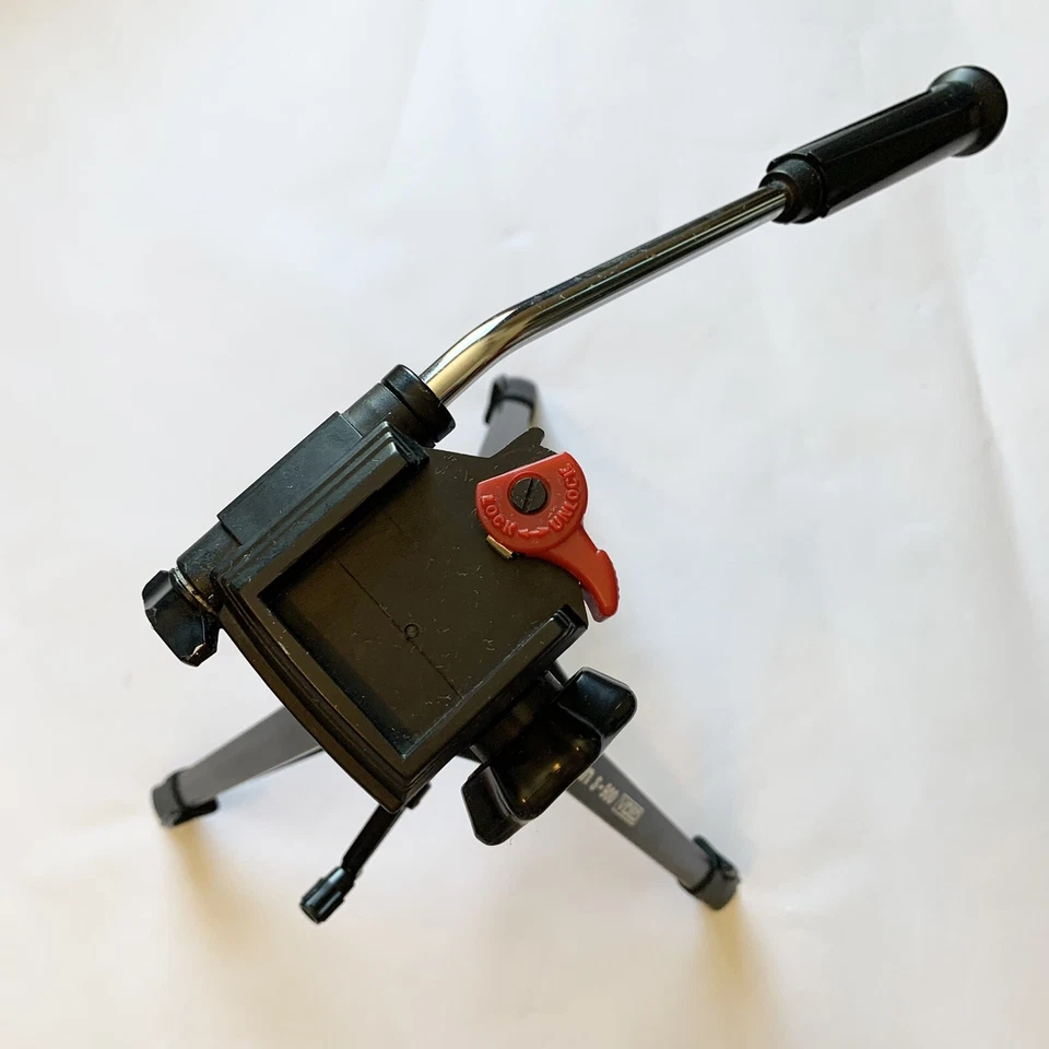 Velbon S-900 Video Tripod VelFlo8 PH-258 25.5" To 63" No Quick Release Plate - Image 2 of 4