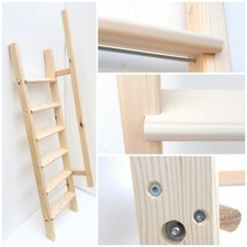 Scala con poggiamano di sicurezza in legno massello a larghezza variabile 