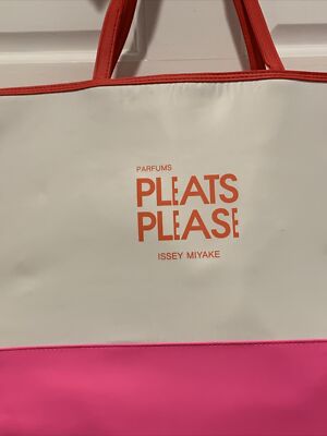 PLEATS PLEASE- ISSEY MIYAKE- TOTE BAG HOT PINK & WHITE - TRAVEL