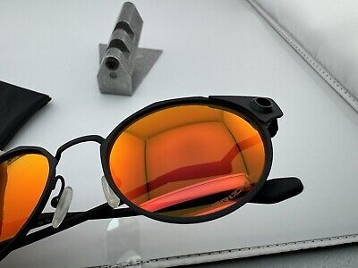 OAKLEY DEADBOLT SATIN BLACK WITH PRIZM RUBY POLARIZED OAKLEY DEADBOLT SATIN BLACK WITH PRIZM RUBY POLARIZED