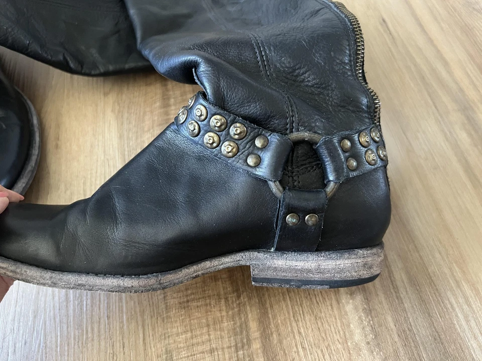 Botas Frye Arnés Tachuelas Mujer Talla 7 Cuero Alto Moto Western 76506 Foto 3 de 4