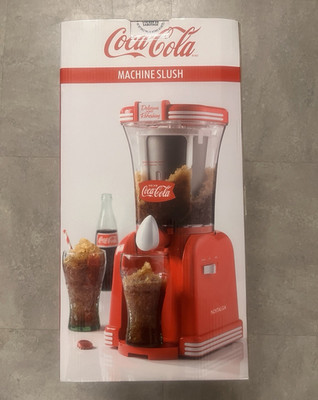 Nostalgia Coca-Cola Slushie Maker CKSM32CR 3-Position Switch 35W Red