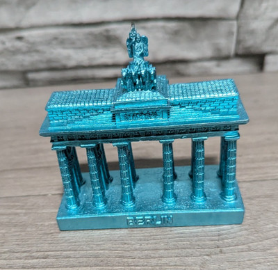 Vtg 3'' Berlin Brandenburg Gate Souvenir Miniature Figurine Germany Desk Decor