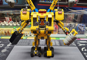 LEGO The LEGO Movie: Emmet's Construct-O-Mech (70814) Incomplete
