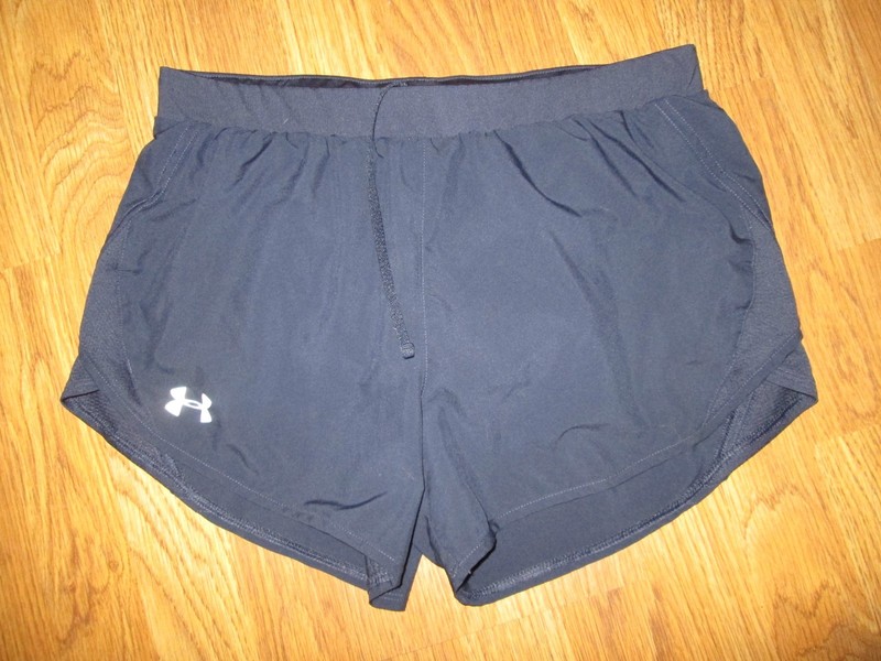 Womens UNDER ARMOUR HEATGEAR loose fit athletic shorts w/ built in liner sz S Sm