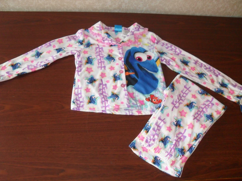 Conjunto de pijama de franela L/S para niñas BUSCANDO DORY botón frontal NEMO estrellas S 6-6X Foto 2 de 3