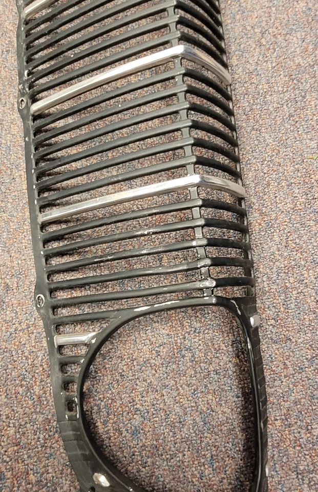 1962 Dodge Dart Polara Front Side Radiator Grille 2276548. - Image 3 of 4