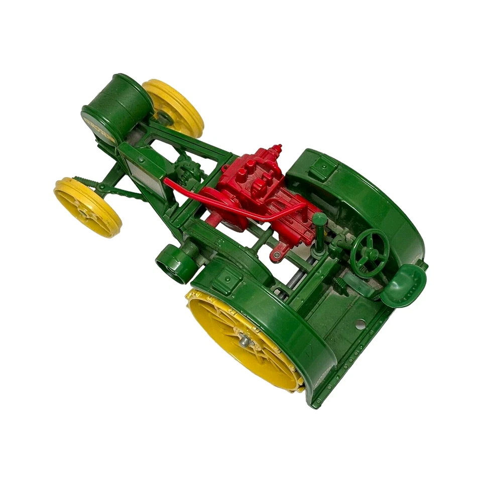 ERTL 1915 JOHN DEERE WATERLOO BOY TRACTOR DIECAST 1:16 - Image 3 of 3