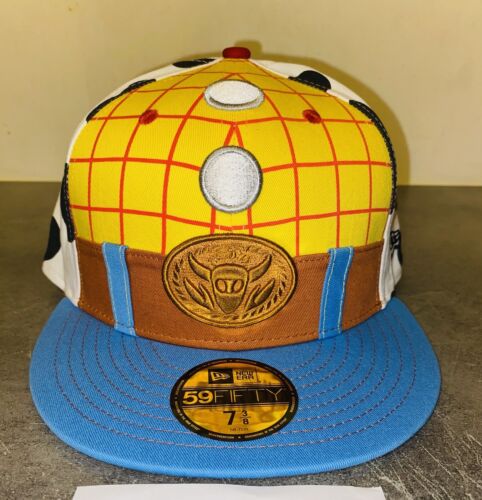 New Era Cap X Disney Toys Story Woody Fitted 59Fifty Limited Edition 7 3/8 - Imagen 1 de 6