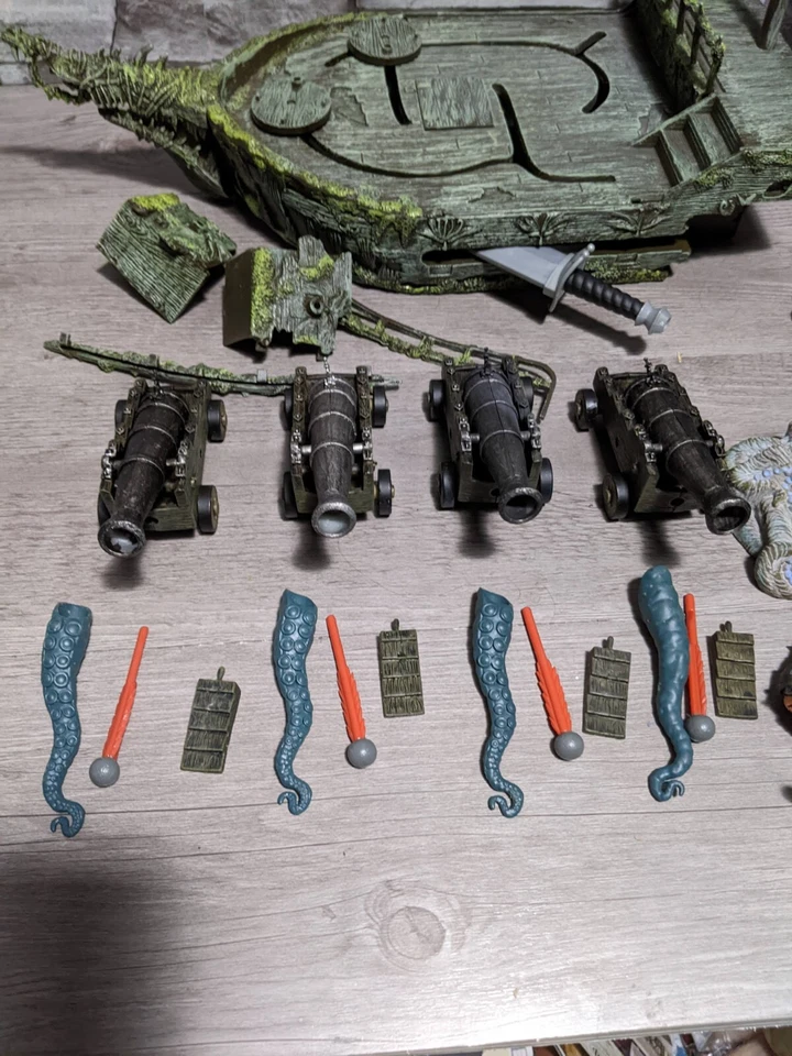 Lote de juego de figuras de Piratas del Caribe: Jack Sparrow Kraken 4 cañones etc. Foto 3 de 4