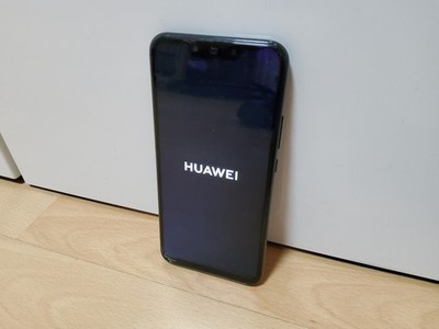 Huawei Mate 20 Lite - 64 GB - Schwarz (Ohne Simlock) (Dual-SIM)