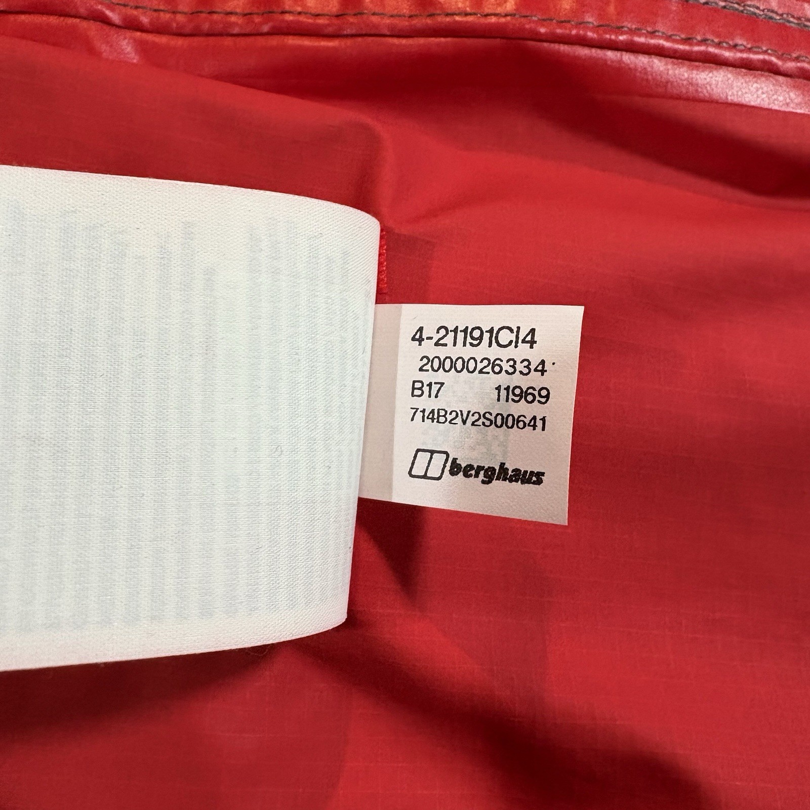 Berghaus Hydroshell Rainproof Jacket Coat Mens Gr… - image 13