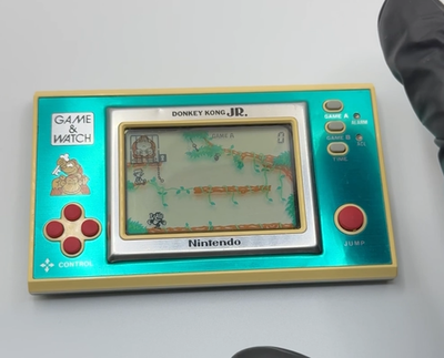 Donkey Kong Jr. Game & Watch (1982) – Complete in Box – 100