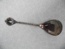vintage collectable souvenir teaspoon St Giles text & shield at top of handle