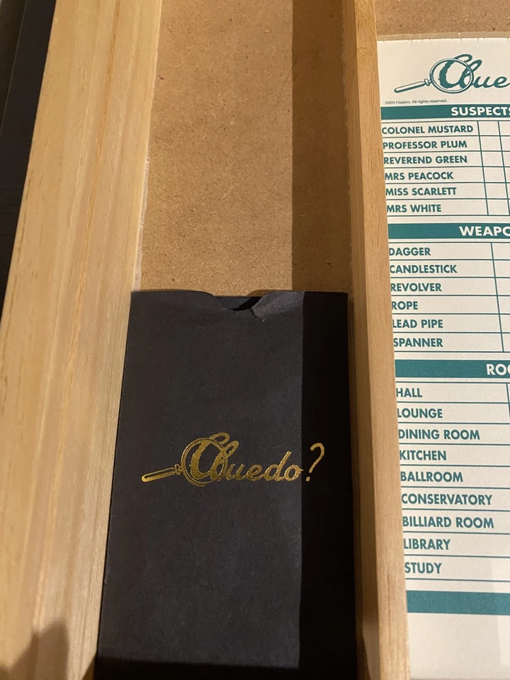 CLEUDO Nostalgia Edition Wooden Boxed Parker Brothers Board Game Complete 2003 - Image 3 of 4