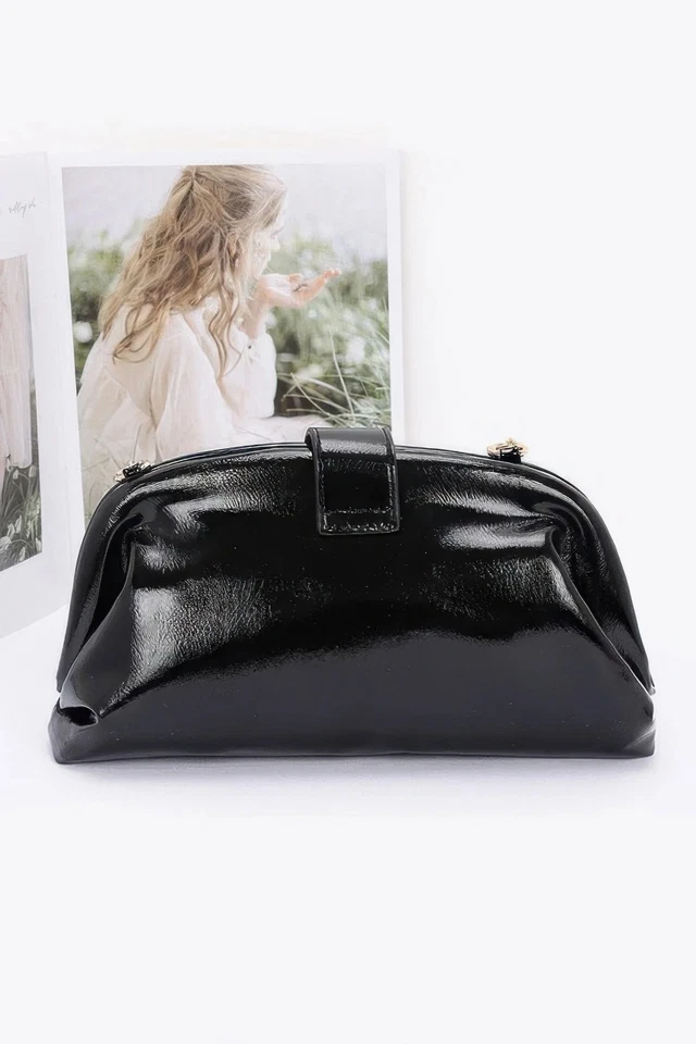 Bolso de hombro con marco esmaltado Foto 3 de 4