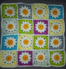 Baby Blanket Daisy Squares 19x19in Soft and Washable Acrylic Wool. New