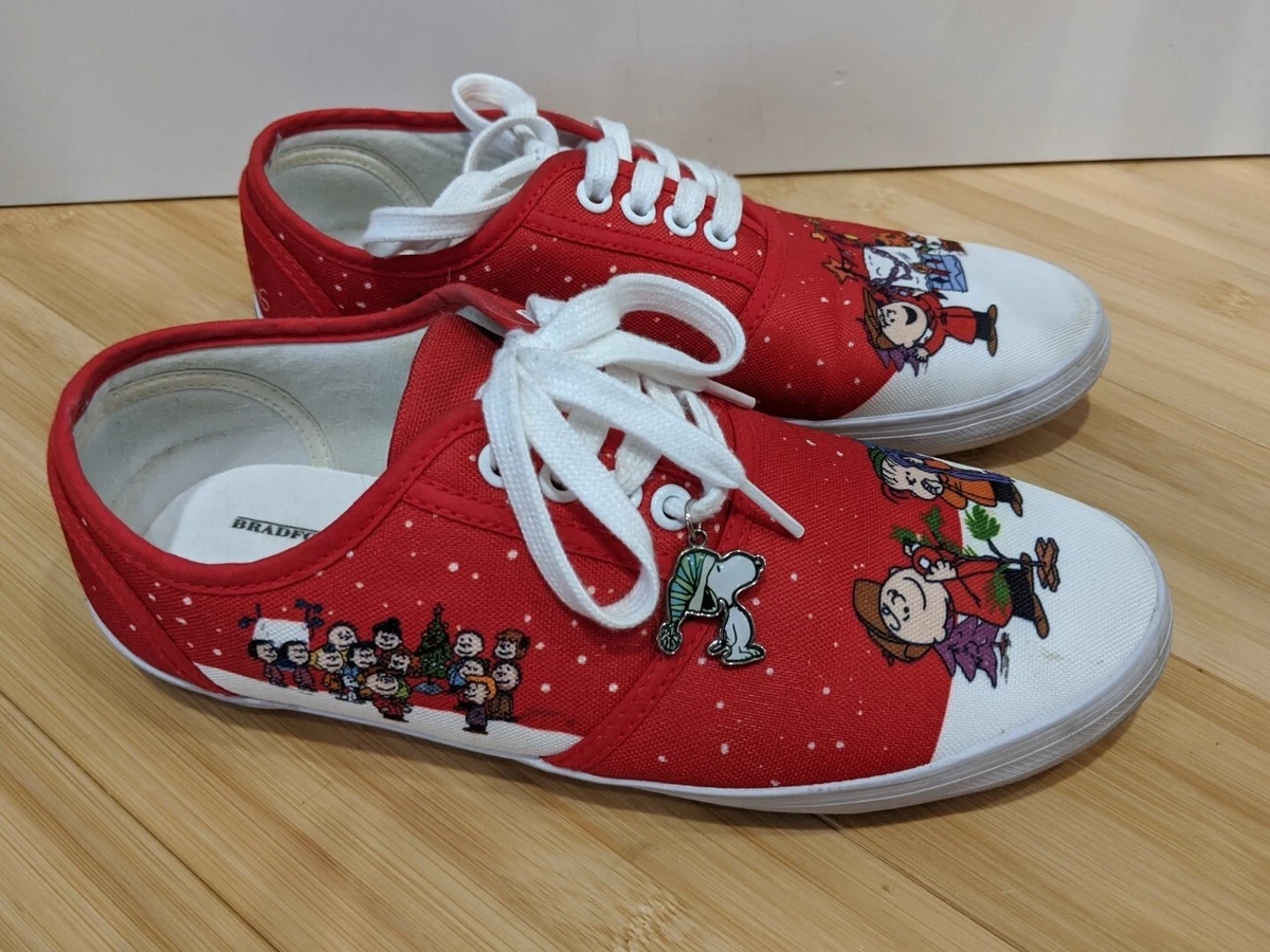 The Bradford Exchange Christmas Peanuts Charlie Brown Snoopy Woman