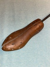 VINTAGE WOODEN RED HEAD LADIES WOOD SHOE STRETCHER