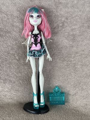 Monster High Doll Rochelle Goyle Swim Class