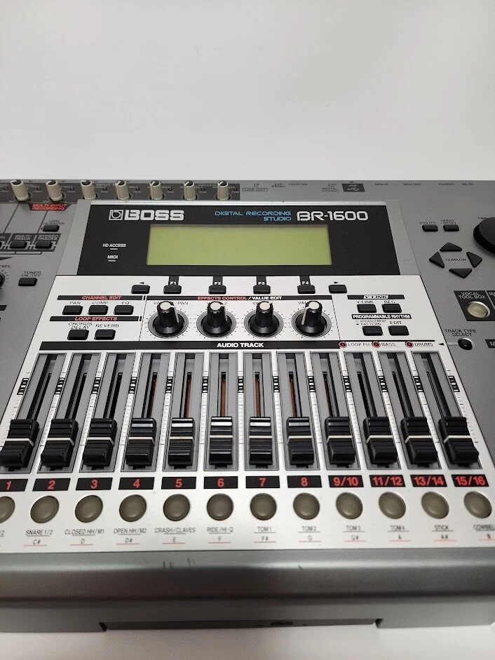 BOSS BR-1600CD Digital Record Studio Multi Track Recorder - Image 4 of 4