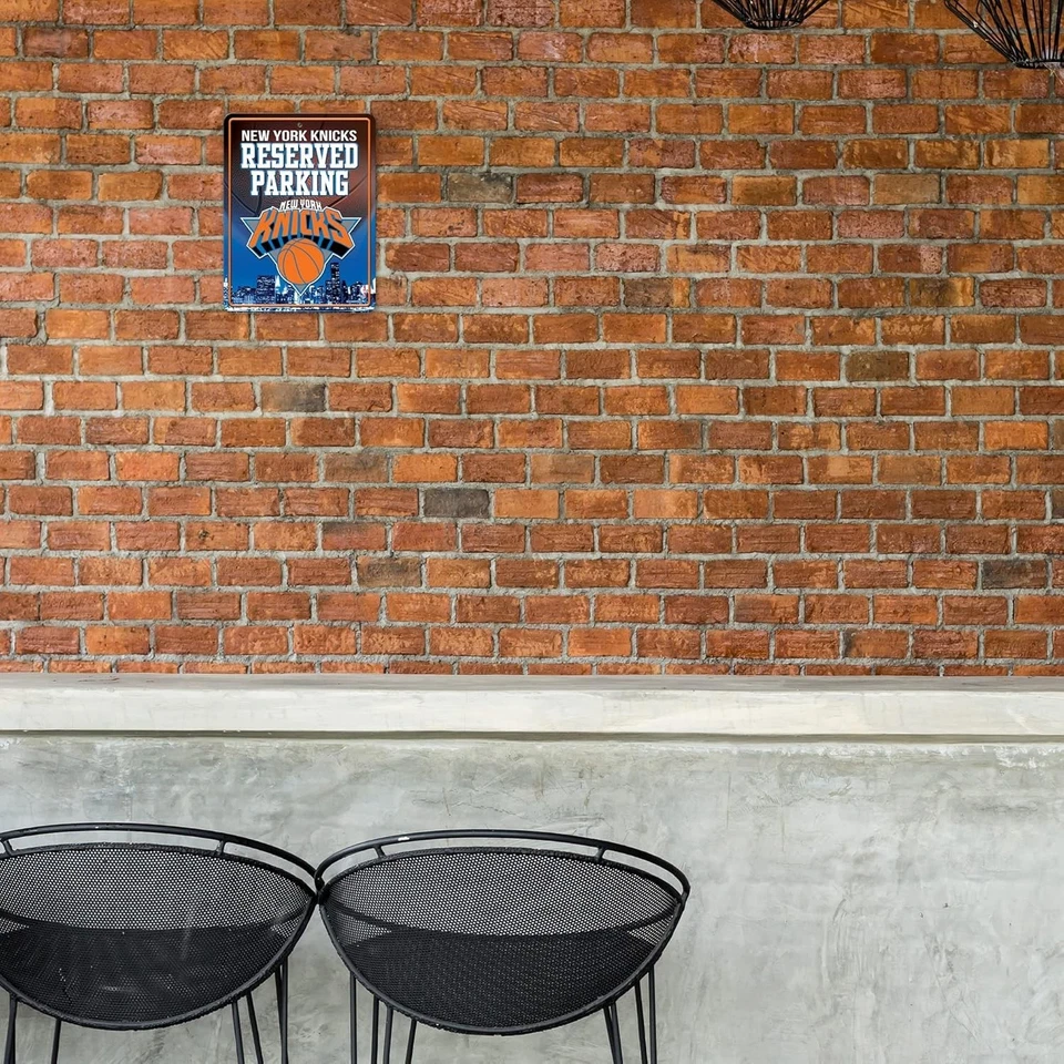 Прочный металлический парковочный знак New York Knicks — спортивный декор для офиса и спальни - Изображение 4 из 4