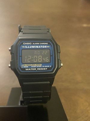 Casio F-105 Illuminator Digital Vintage Watch Modified Negative Display w/ Alarm