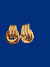 Vintage Earrings Pierced Gold Tone Classic Knot Door Knocker Look 300 