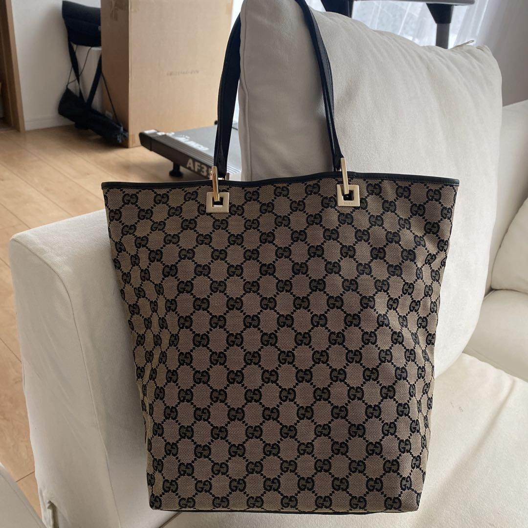 GUCCI Tote Navy Beige with Gold Hardware