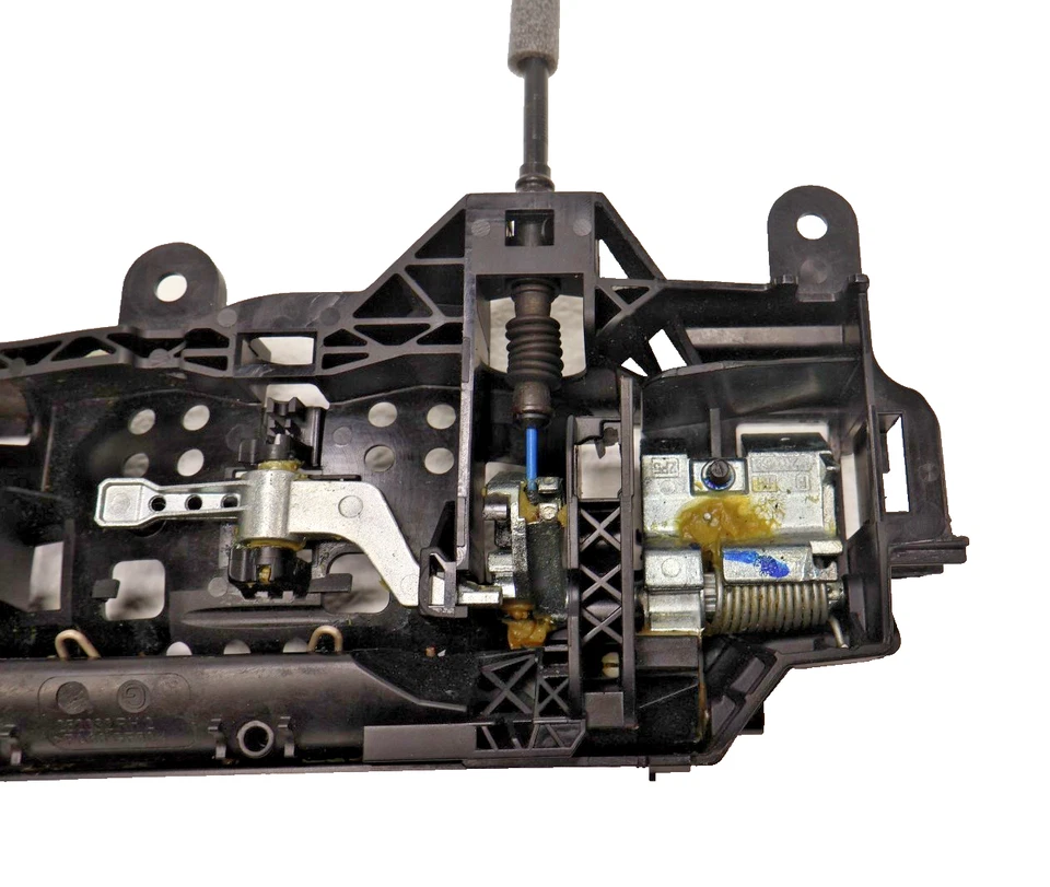 2021 AUDI Q5 REAR RIGHT DOOR HANDLE OEM 80CA837812 - Image 4 of 4