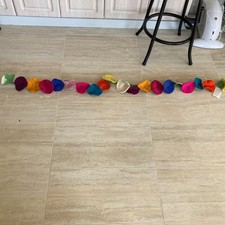 NEW 100 Wool Flowers Garland Scarf Pretty Decor MADE IN NEPAL Fair Trade HAMRO