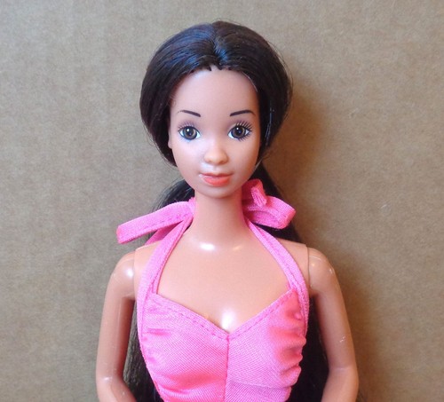 VINTAGE 1982 RICITOS HISPANIC TWIRLY CURLS BARBIE DOLL #5724 w/ORIGINAL OUTFIT - Picture 4 of 19