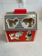 Melissa & Doug Wooden Take-Along Sorting Barn Toy 10 pc Flip-Up Roof & Handle 