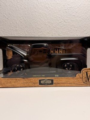 M2 Machines 1956 Ford F-100 Bootlegger R99 1:24 Chase Black