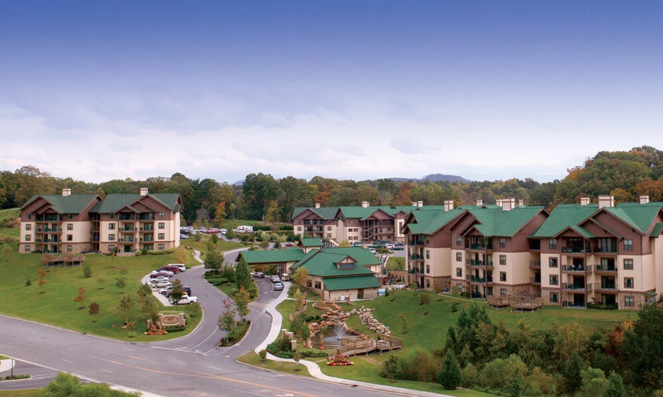 Wyndham Smoky Mountains (LAST UNIT) 3 Bedroom Deluxe Dec 21st, For (3 Nights) - Image 2 of 4