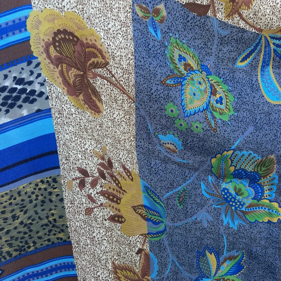 Bufanda cuadrada de seda con estampado floral geométrico Kenzo pañuelo azul arte de pared chal  Foto 4 de 4