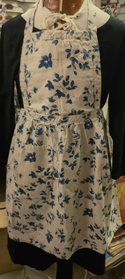 Cotton Bib Style Apron String Tie Neck & Waist Pocket Floral Blue & White