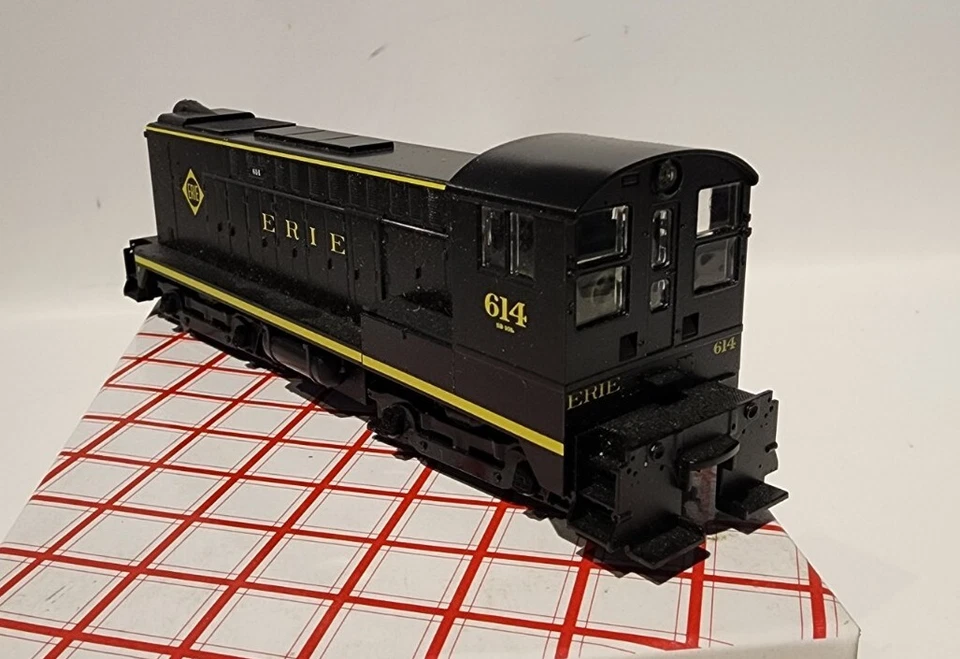 Stewart Hobbie HO Baldwin DS-4-4-1000 Diesel Erie #614 - Image 2 of 4