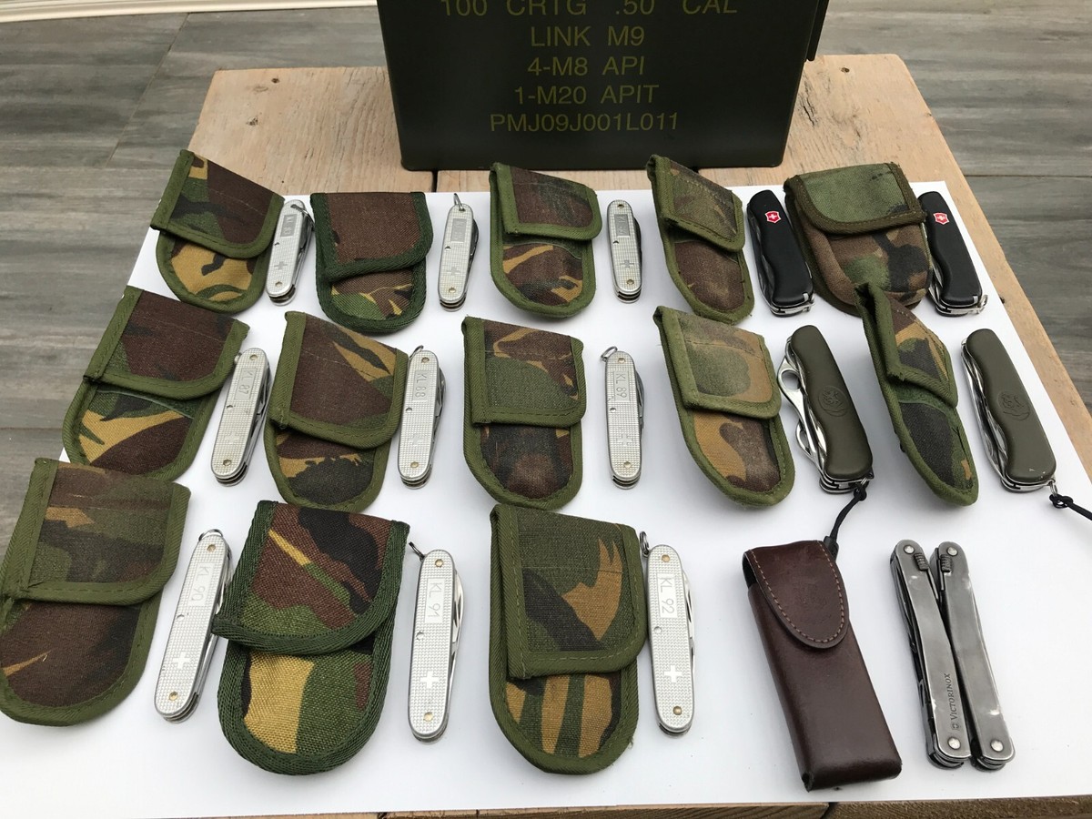 army Joyfy 164 Piece Military Playset, Plastic Army Men, Soldiers
