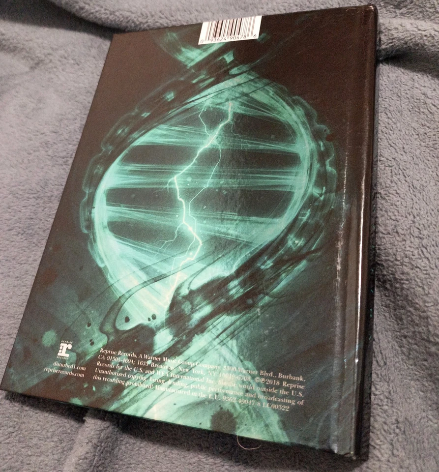 CD Disturbed – Evolution (2018), Mediabook, Excellent Zustand - Bild 2 von 4