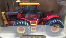 Versatile 950 Toy Tractor 1/32 Scale ERTL