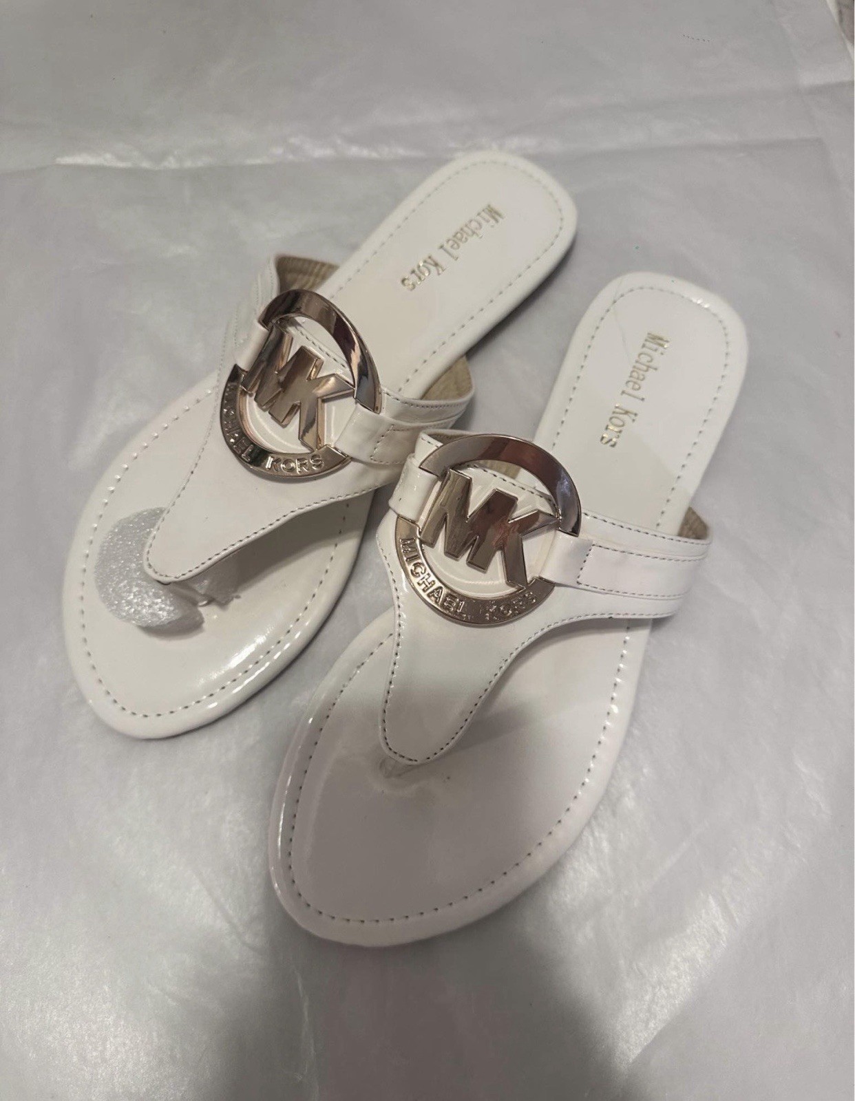 Michael Kors Women's White Leather Thong Slip-On Sandals Logo Size 8
