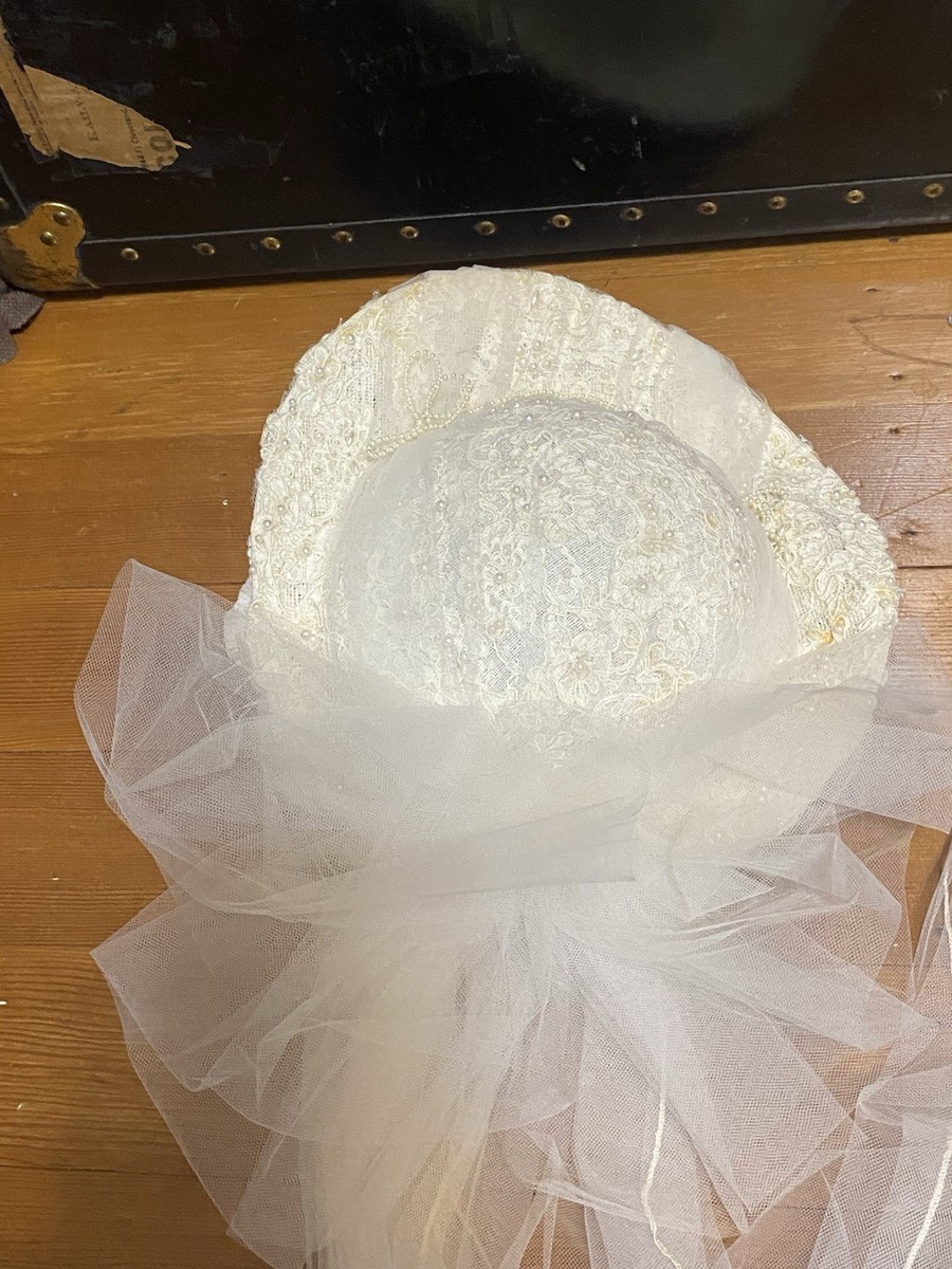Vtg 80s Bridal Wedding Lace & Pearls Derby Hat Tulle Train  display picture 1
