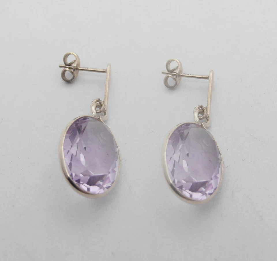 Orecchini pendenti in Argento 925 con Ametista naturale con inciso "OM" - Immagine 3 di 4